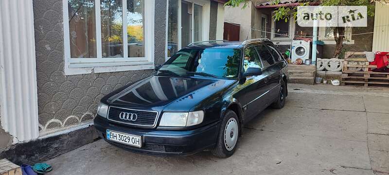 Audi 100 (1992)