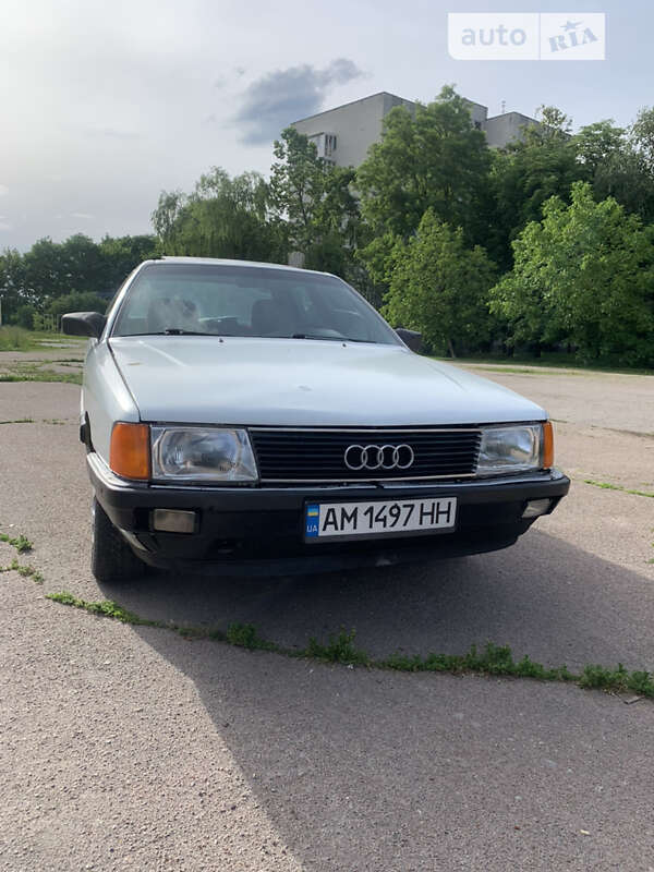Audi 100 (1988)