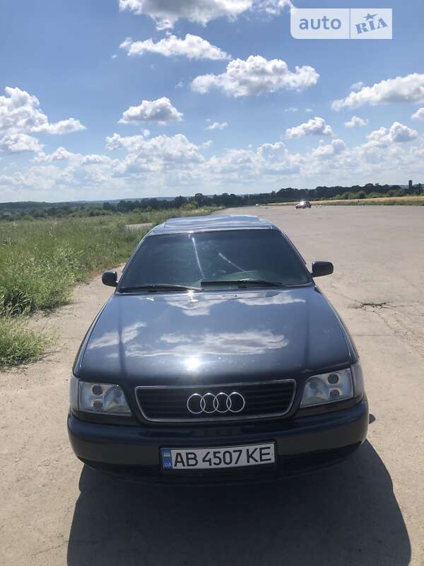 Audi 100 (1992)
