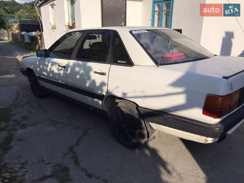 Audi 100 (1987)