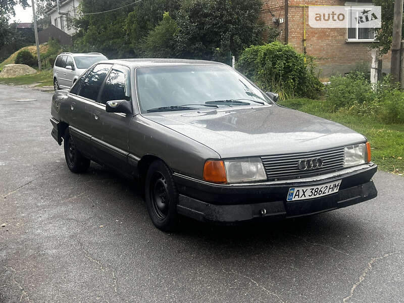 Audi 100 (1988)