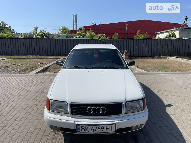 Audi 100 (1992)