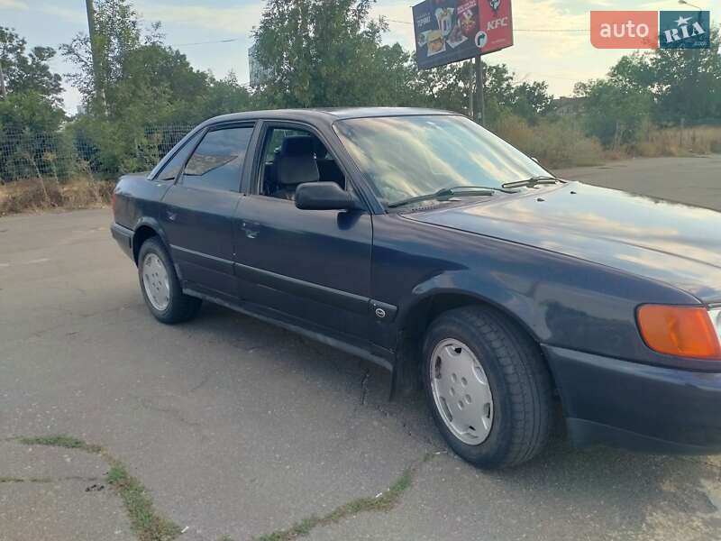 Audi 100 (1993)
