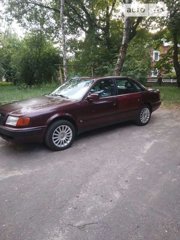 Audi 100 (1992)