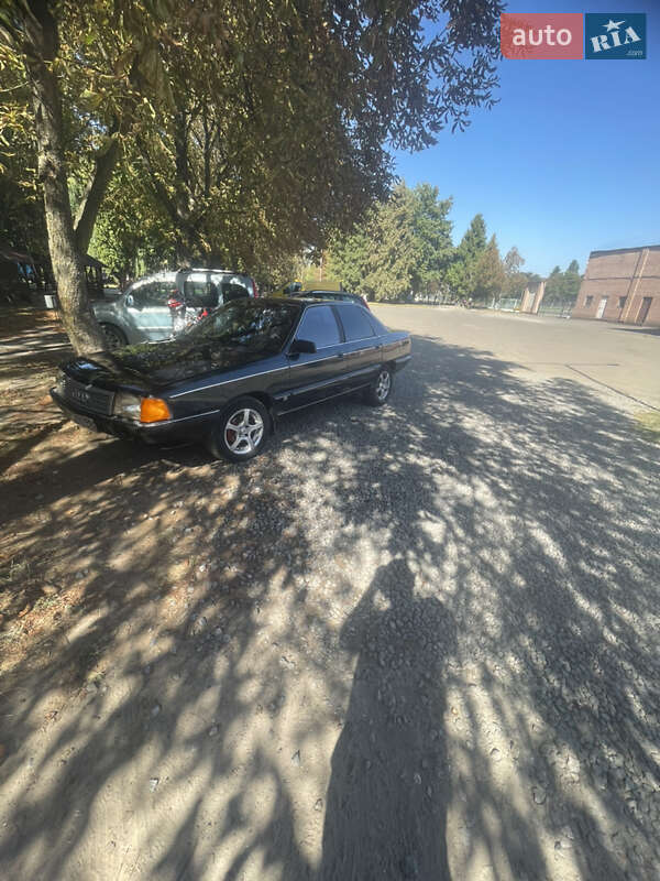 Audi 100 (1989)