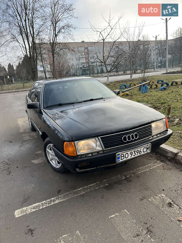 Audi 100 (1989)