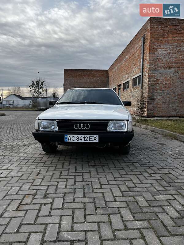 Audi 100 (1988)