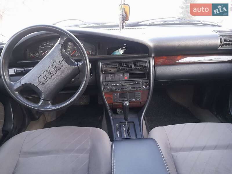 Audi 100 (1993)