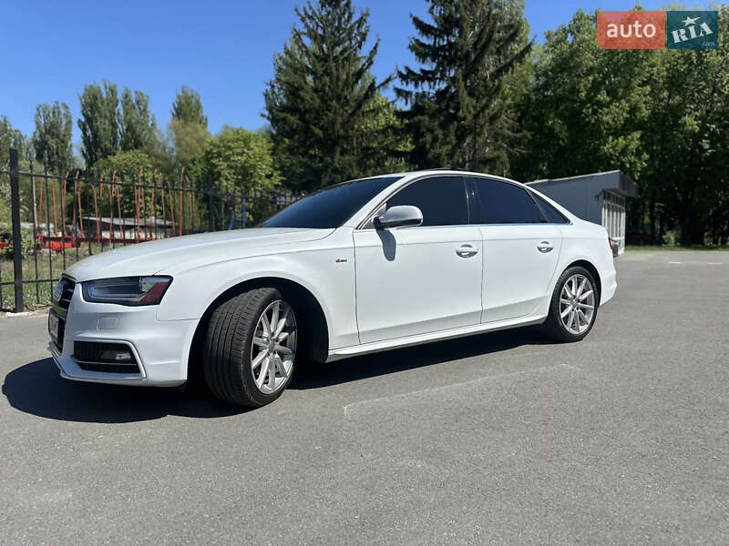 Audi A4 (2014)