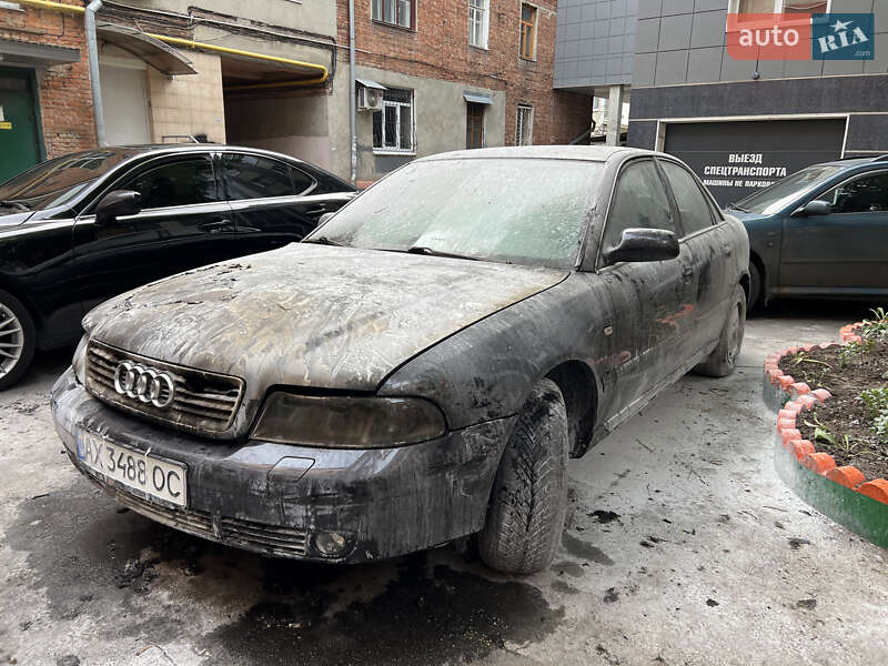 Audi A4 (2000)
