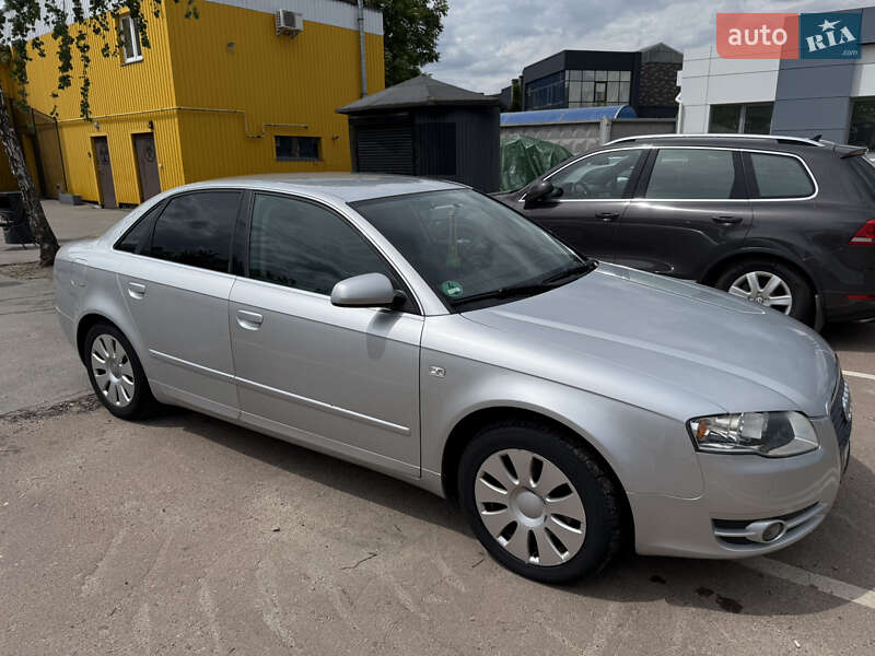Audi A4 (2004)