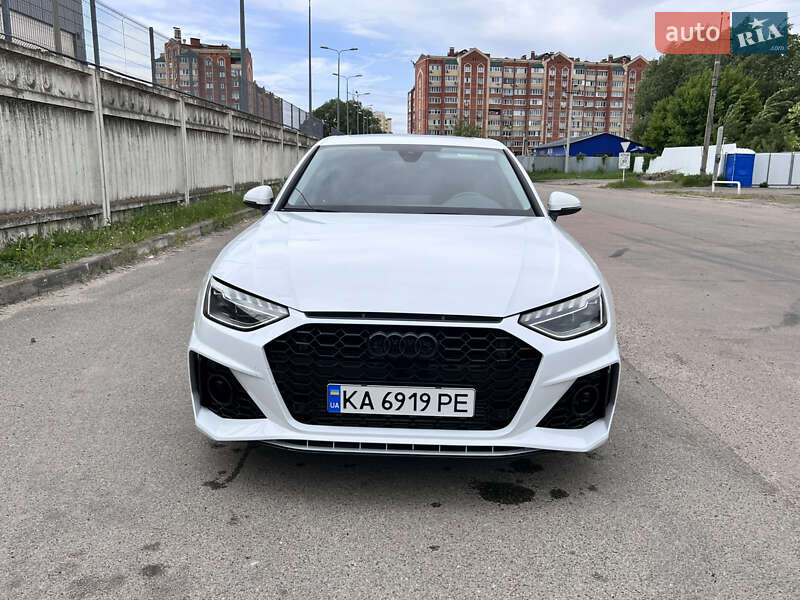 Audi A4 (2020)