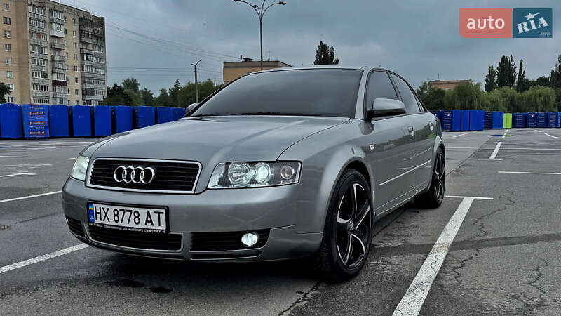 Audi A4 (2004)