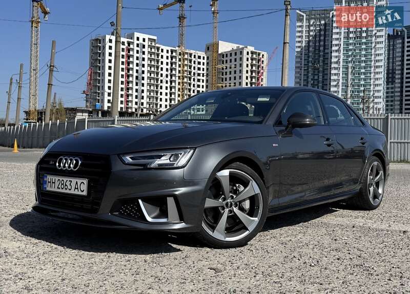 Audi A4 (2018)