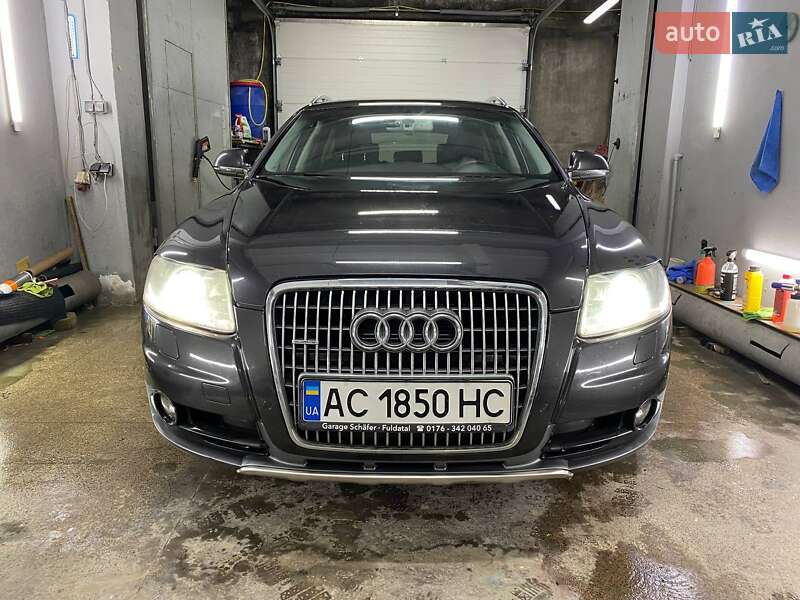 Audi A6 allroad (2010)