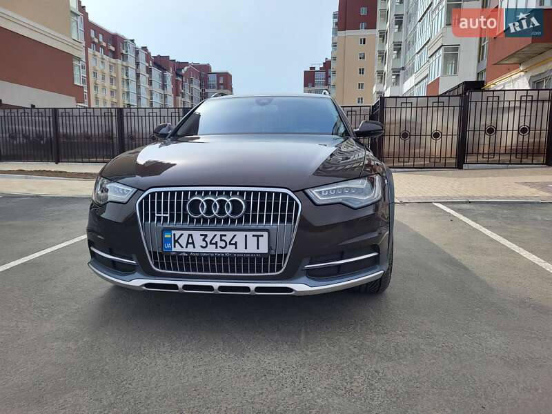 Audi A6 allroad (2012)