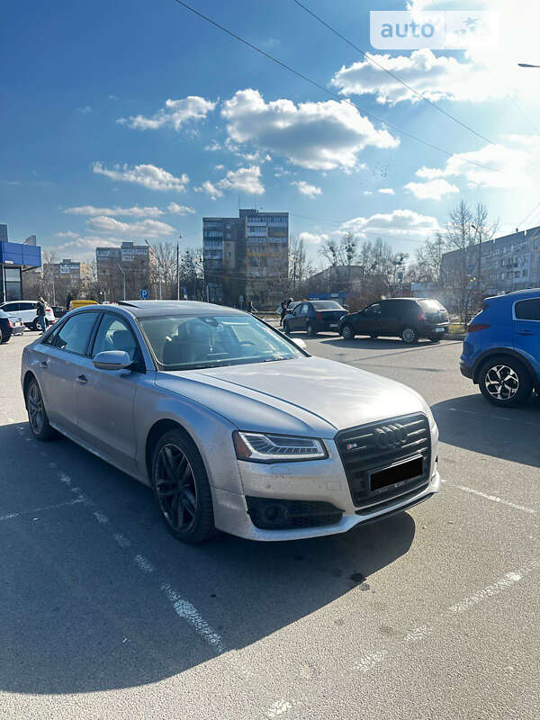 Audi A8 (2017)
