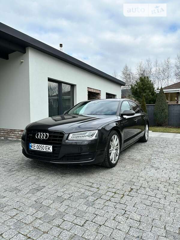 Audi A8 (2015)
