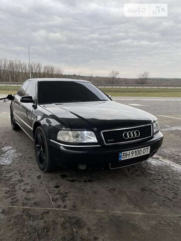 Audi A8 (1999)