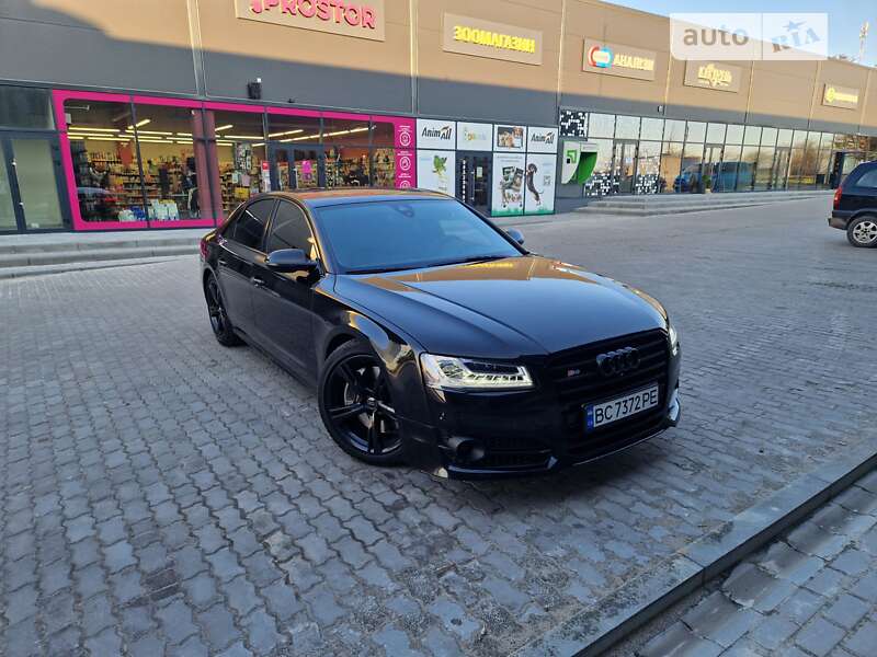 Audi A8 (2015)