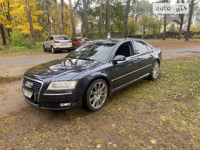 Audi A8 (2004)