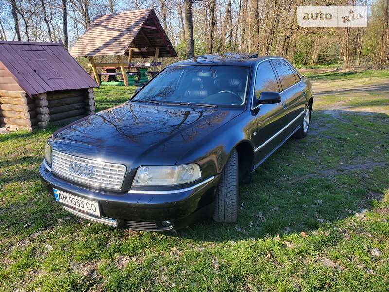 Audi A8 (2000)