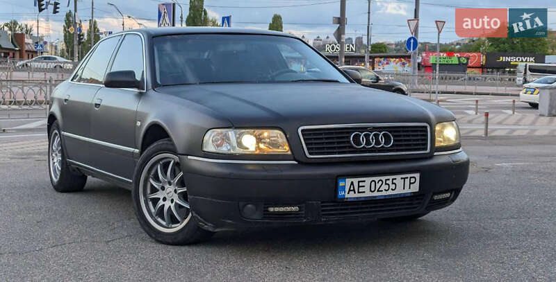 Audi A8 (2001)
