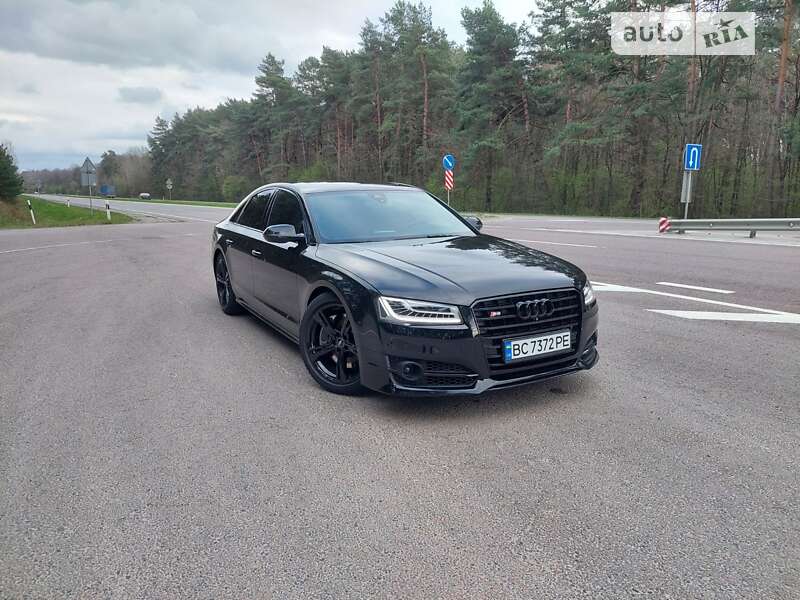 Audi A8 (2015)