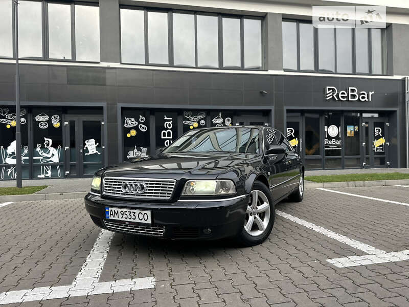 Audi A8 (2000)