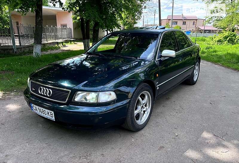 Audi S8 (1999)