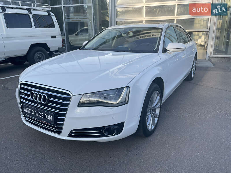 Audi A8 (2012)