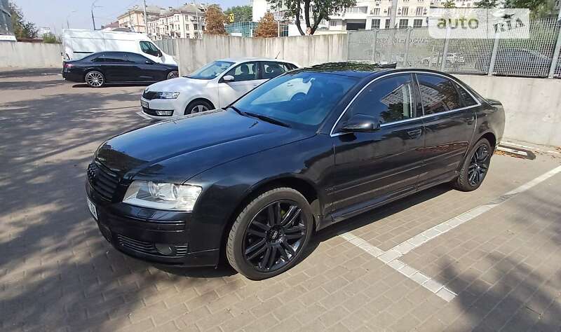 Audi A8 (2004)