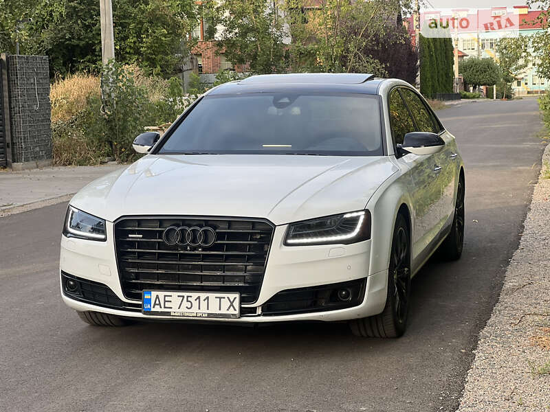 Audi A8 (2016)