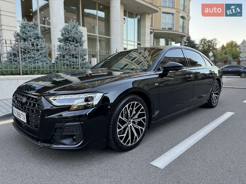 Audi A8 (2022)