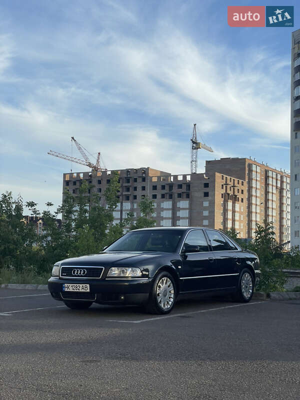 Audi A8 (2001)