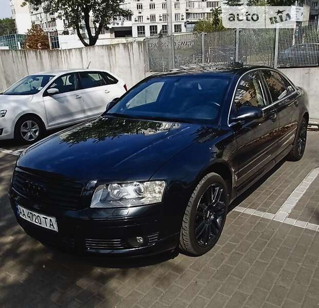 Audi A8 (2004)