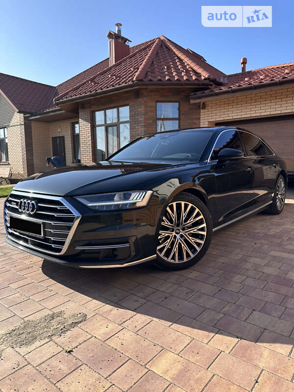 Audi A8 (2021)