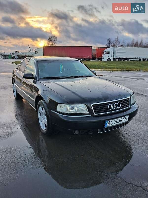 Audi A8 (2000)