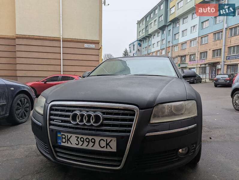 Audi A8 (2003)