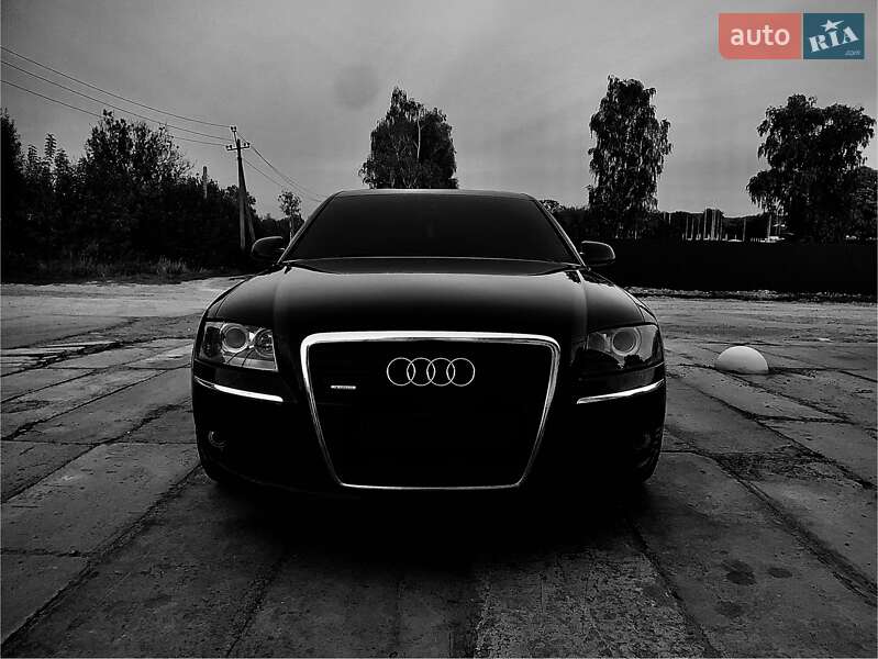 Audi A8 (2003)