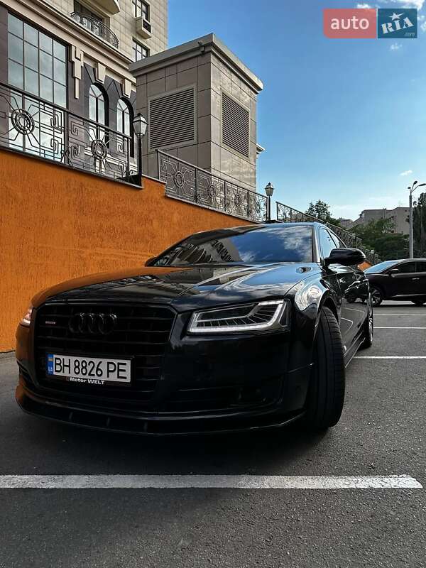 Audi A8 (2016)
