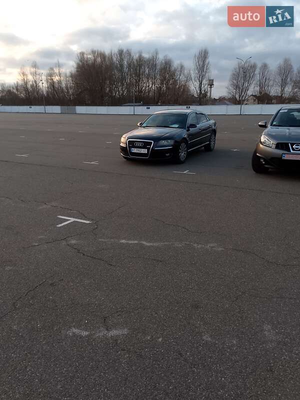 Audi A8 (2005)