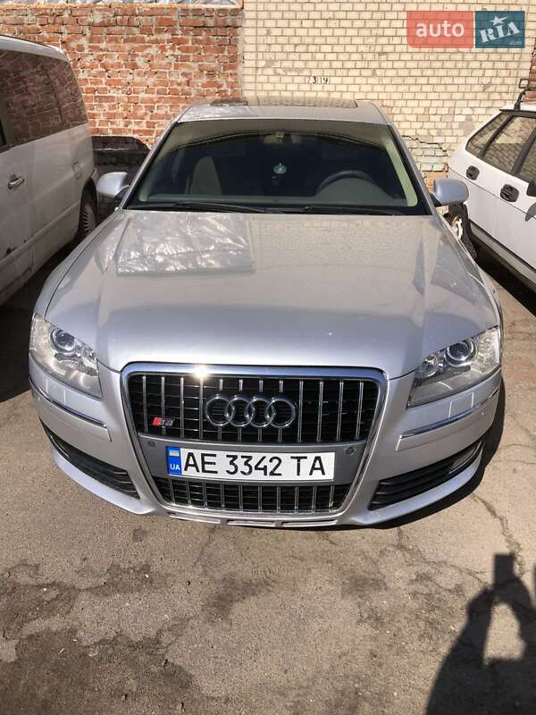 Audi A8 (2007)