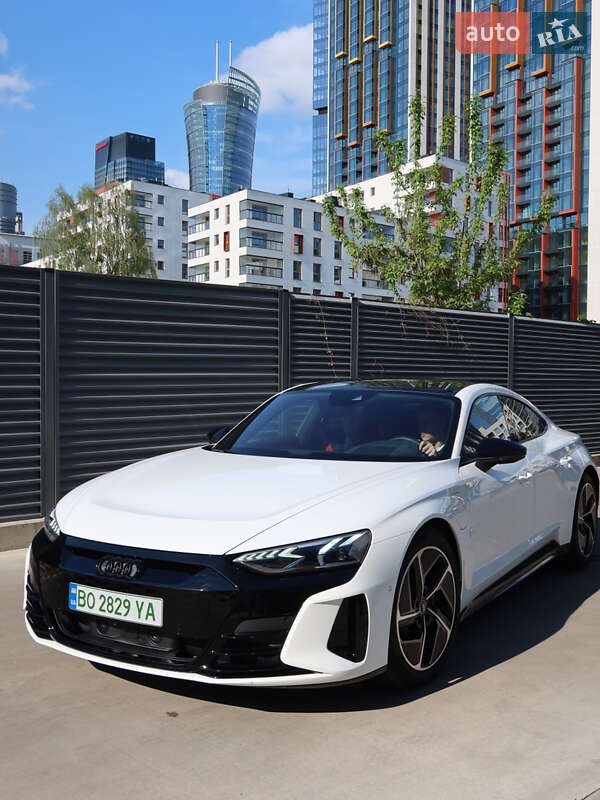 Audi E-tron gt (2022)