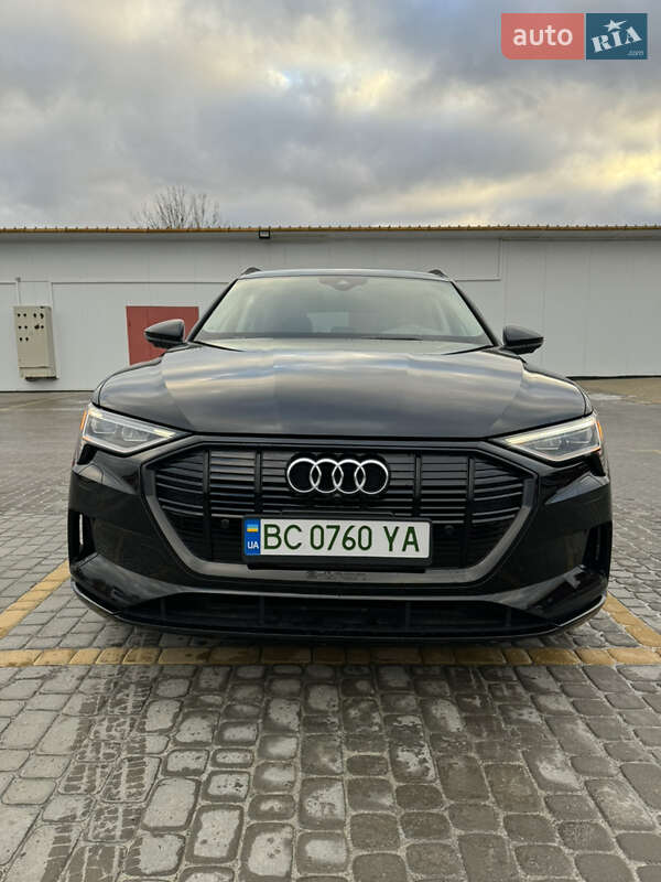 Audi E-tron (2020)