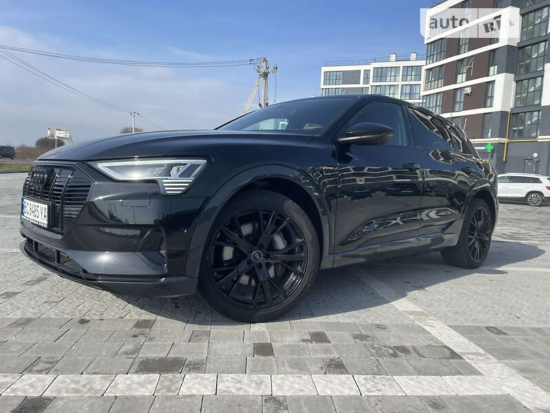 Audi E-tron (2019)