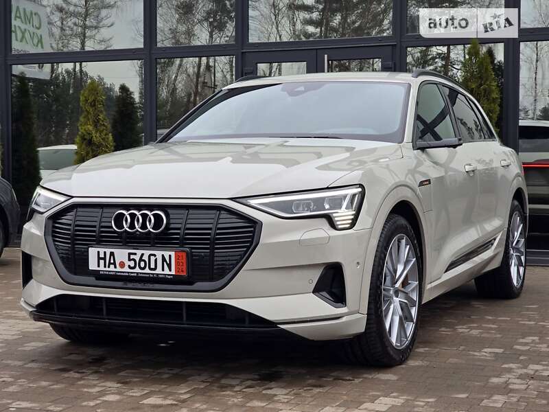 Audi E-tron (2020)