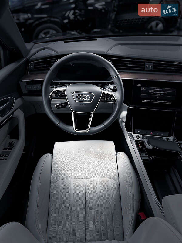 Audi E-tron (2021)