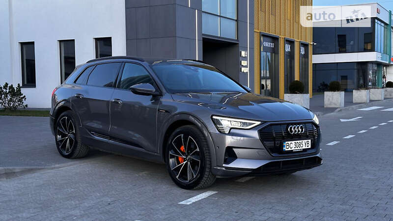 Audi E-tron (2020)