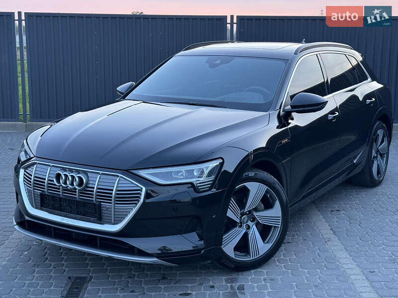 Audi E-tron (2019)